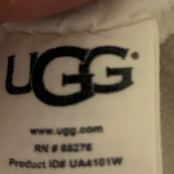 UGG Ivory Cozy Robe - Picture 8 of 8